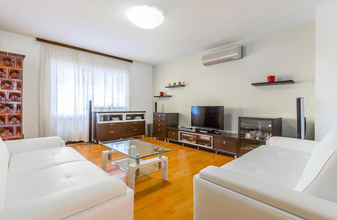 Holiday Home Villa Pula Zimmer foto